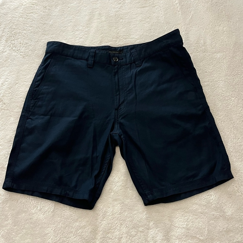 NWT john varvatos shorts size 34 navy blue